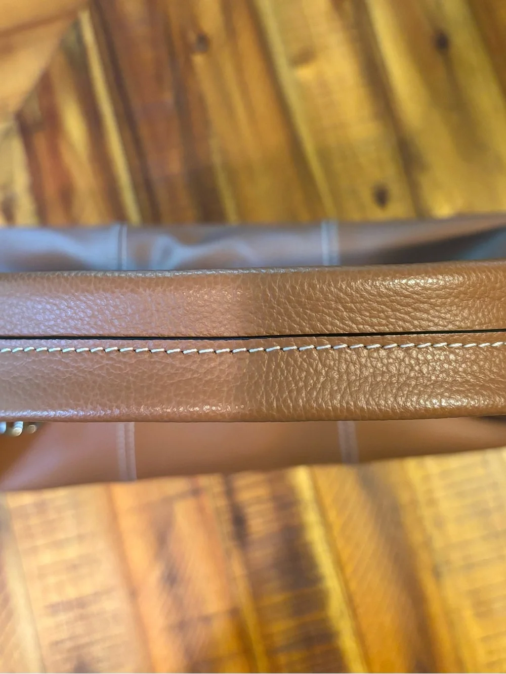 Le Tanneur medium leather hobo bag in tan